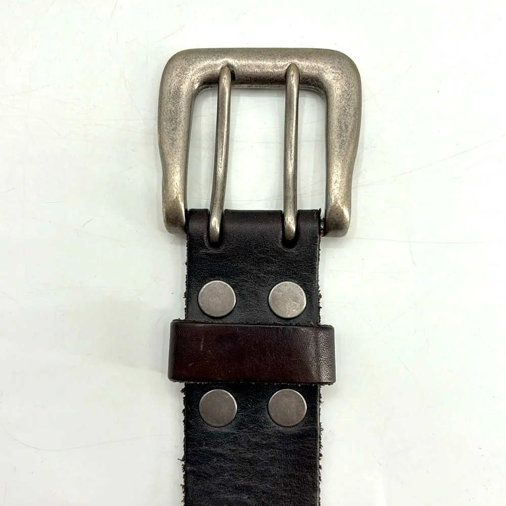 UEC Buffalo men’s brown leather belt size 32